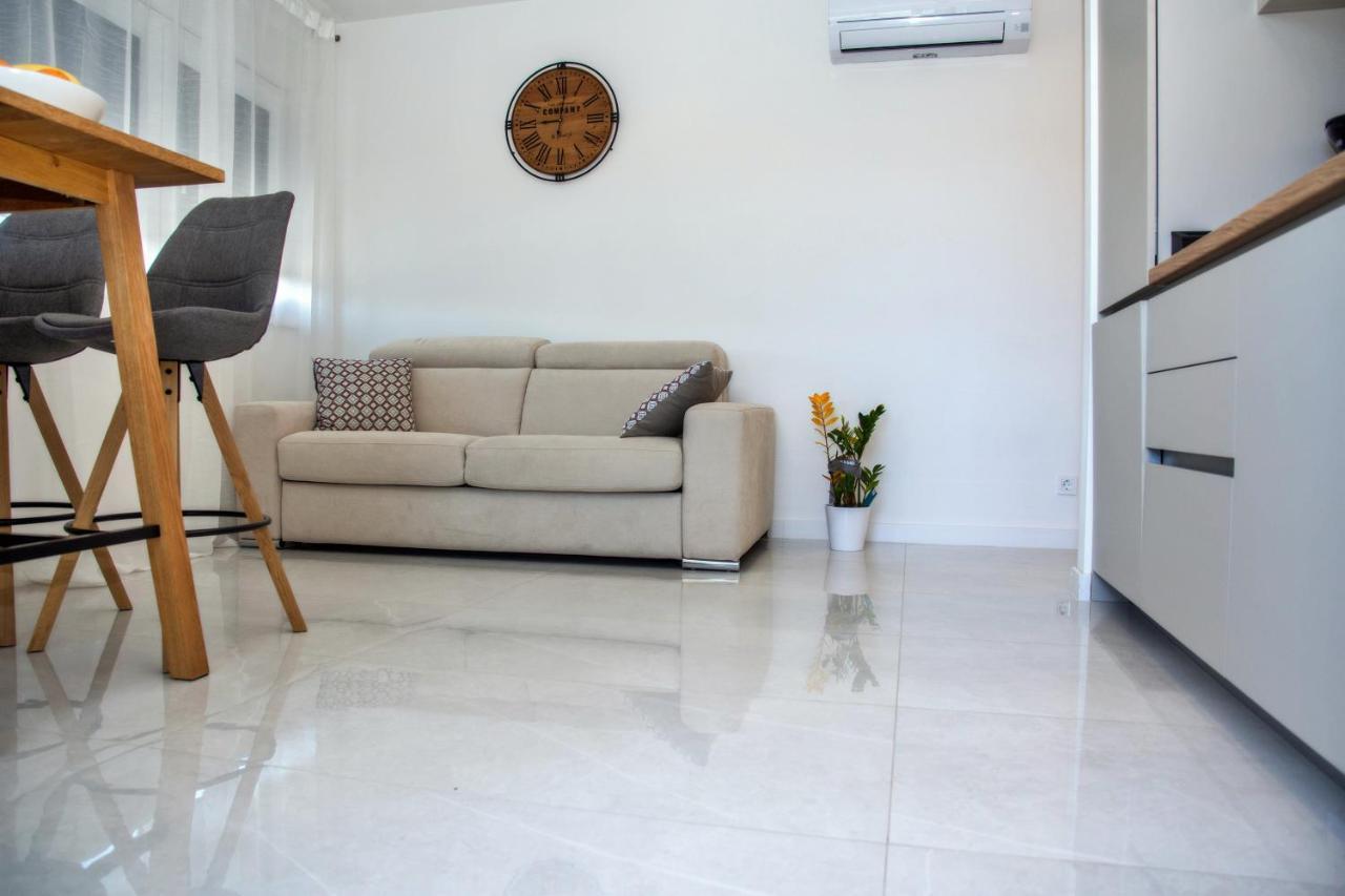 Apartment M&A ซาดาร์ ภายนอก รูปภาพ